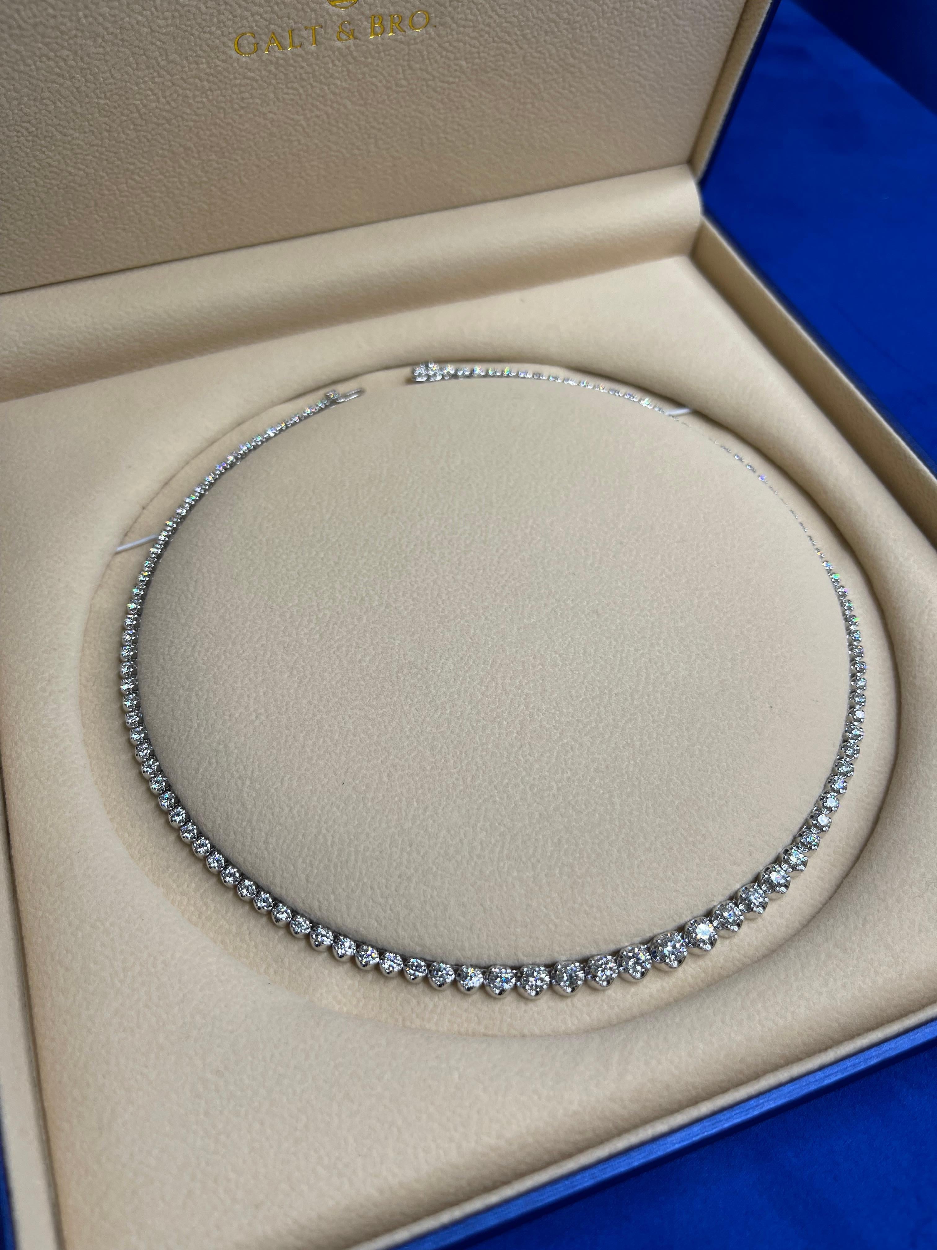 Diamond Classic Graduated Round Brilliant Tennis 18 Karat White Gold Necklace