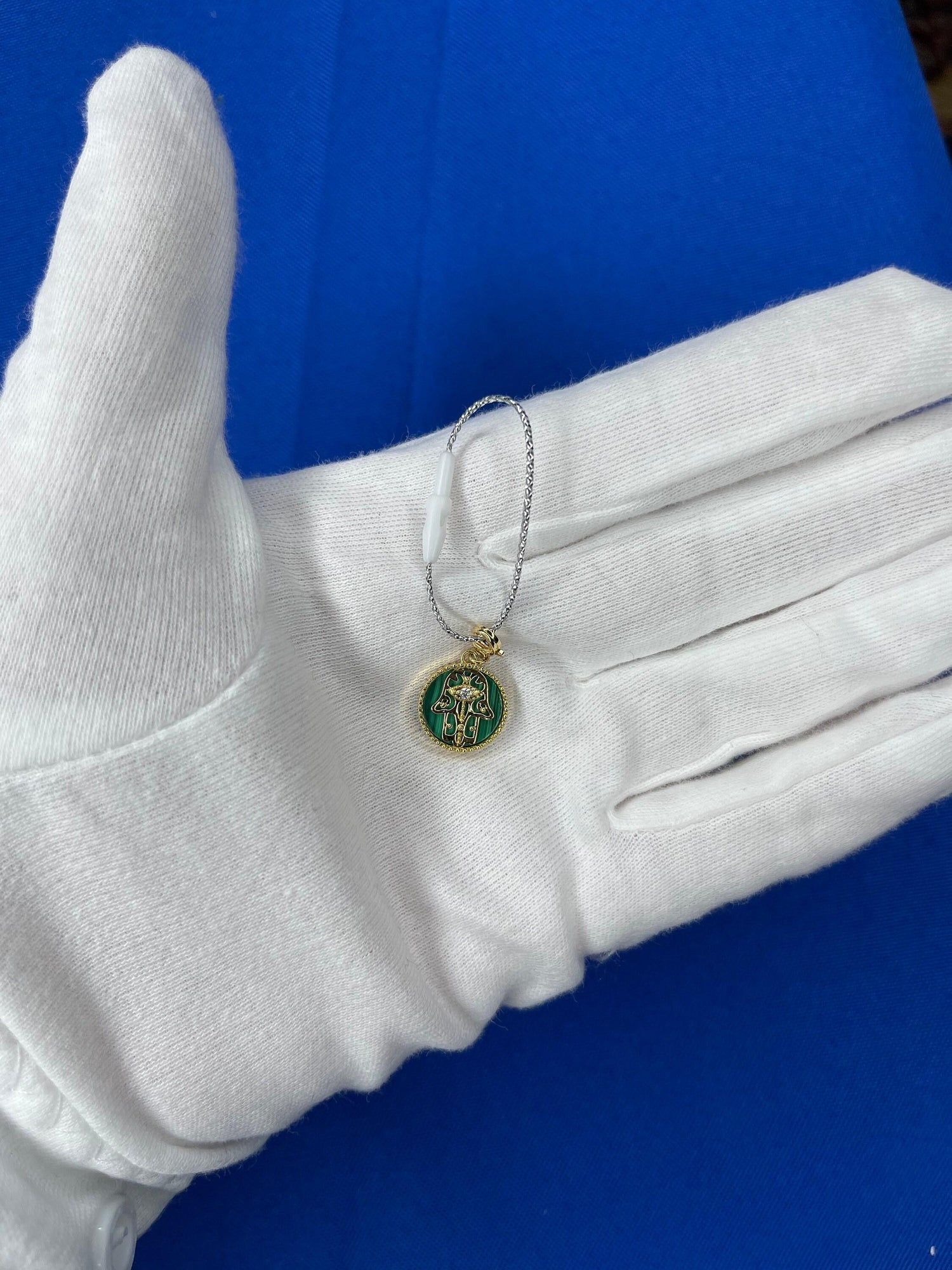 Diamond Hamsa Hand Mystic Protection Palm Symbol Evil Eye 18 Karat Yellow Gold M