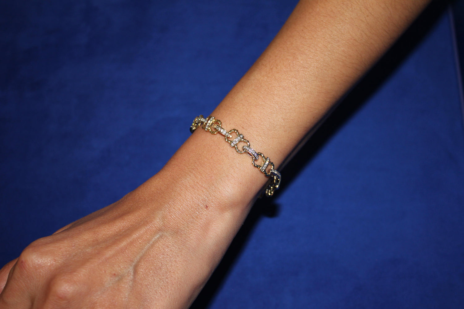 Diamond Horse Shoe Pave Link Layered Rope Fashion 14 Karat Yellow Gold Bracelet