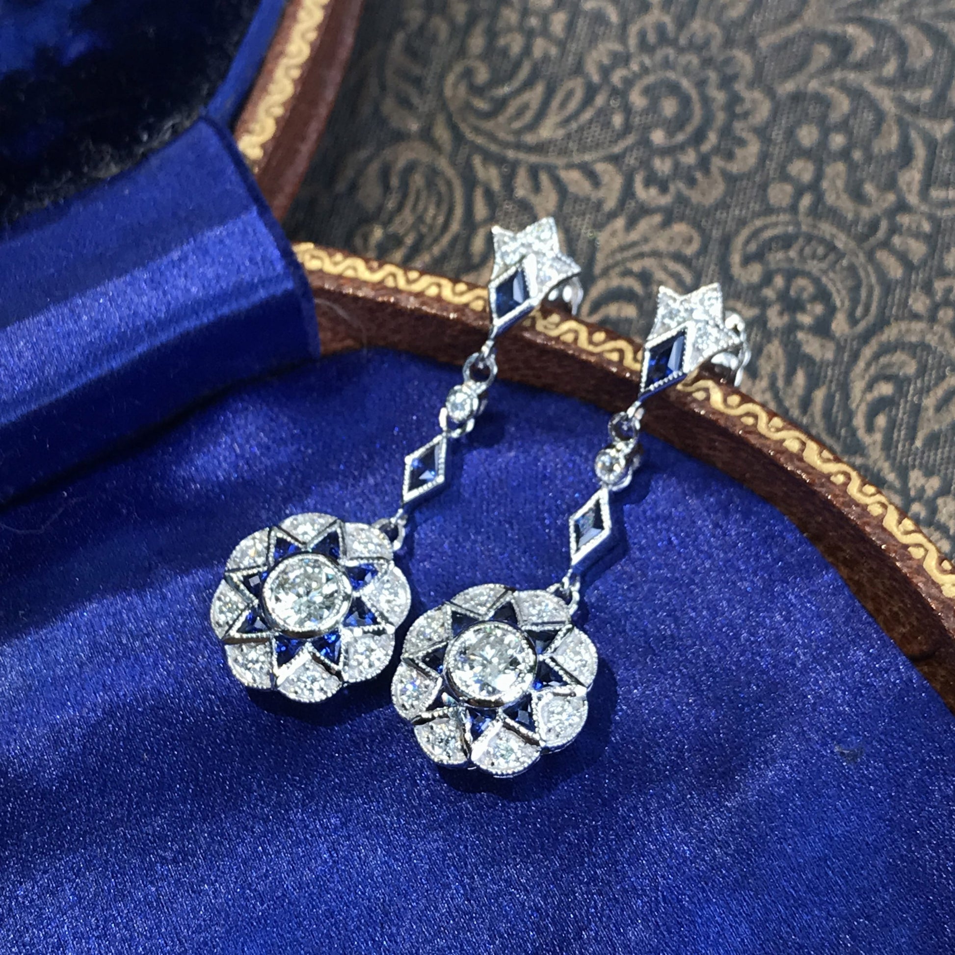Diamond & Blue Sapphire Art Deco Style Inspire Floral Dangle White Gold Earrings
