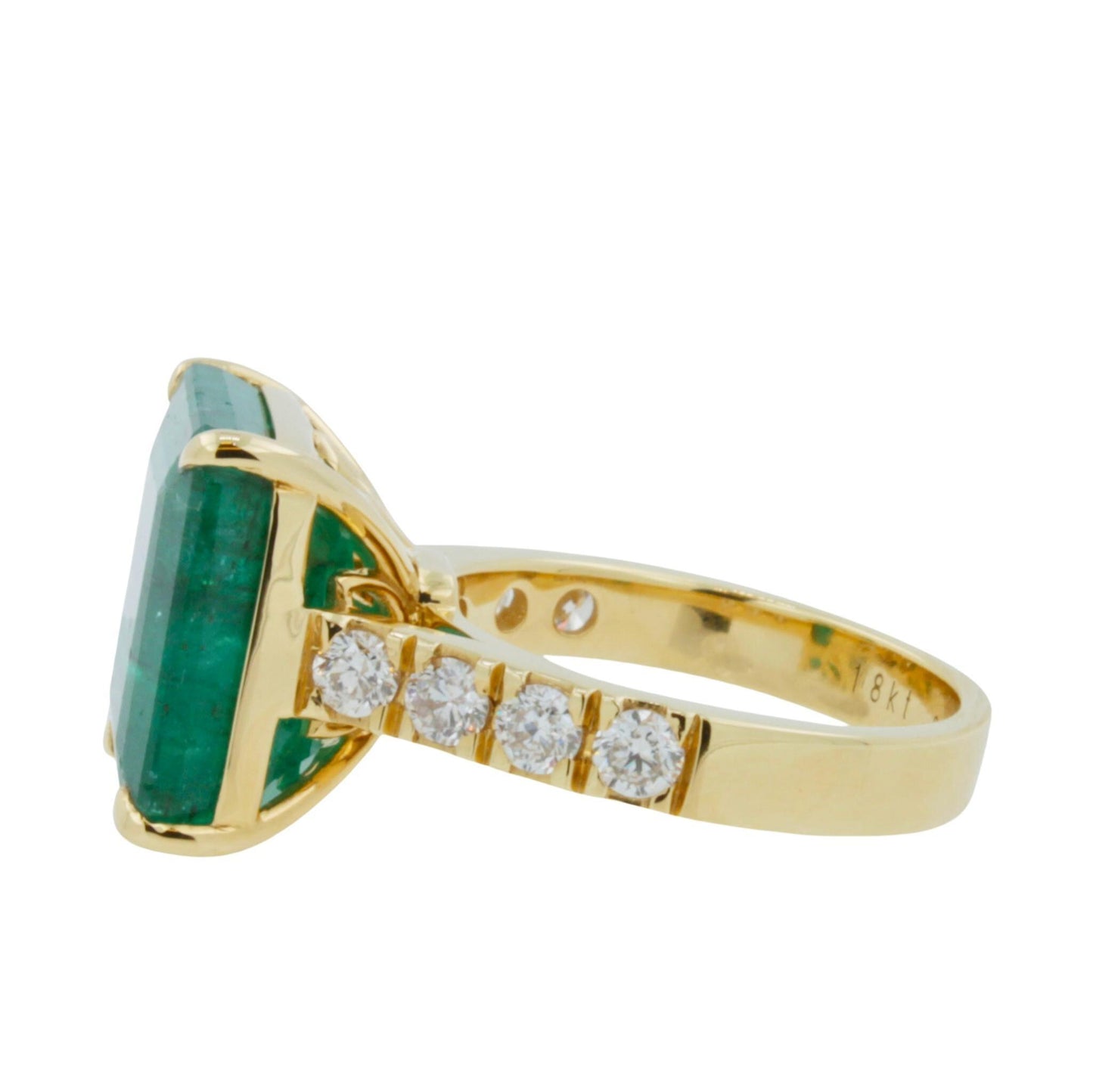 emerald diamond cocktail statement vintage style luxury yellow gold large ring