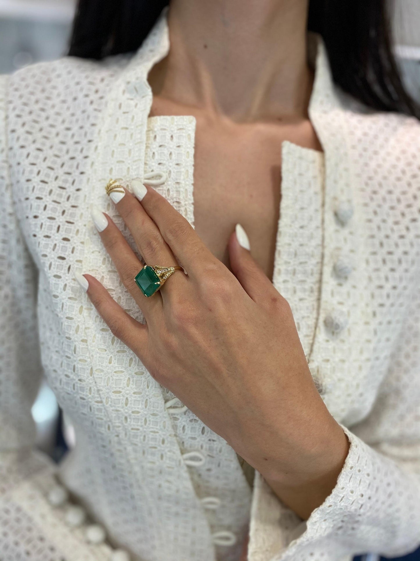 fancy vivid green emerald shape square step cut emerald diamond cocktail stateme