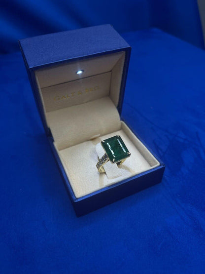 Fancy Vivid Green Emerald Shape Step Cut Emerald Diamond Cocktail Statement Uniq