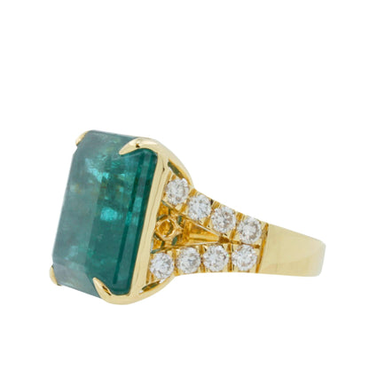 Fancy Vivid Green Emerald Shape Step Cut Emerald Diamond Cocktail Statement Uniq