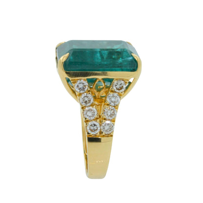 Fancy Vivid Green Emerald Shape Step Cut Emerald Diamond Cocktail Statement Uniq