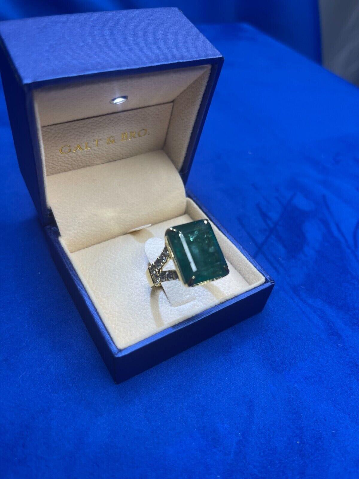 fancy vivid green emerald shape step cut emerald diamond cocktail statement uniq
