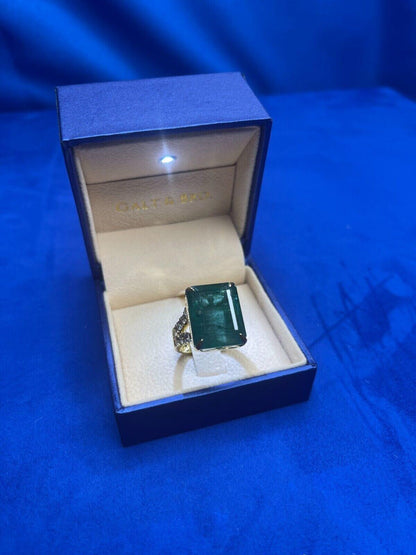 Fancy Vivid Green Emerald Shape Step Cut Emerald Diamond Cocktail Statement Uniq