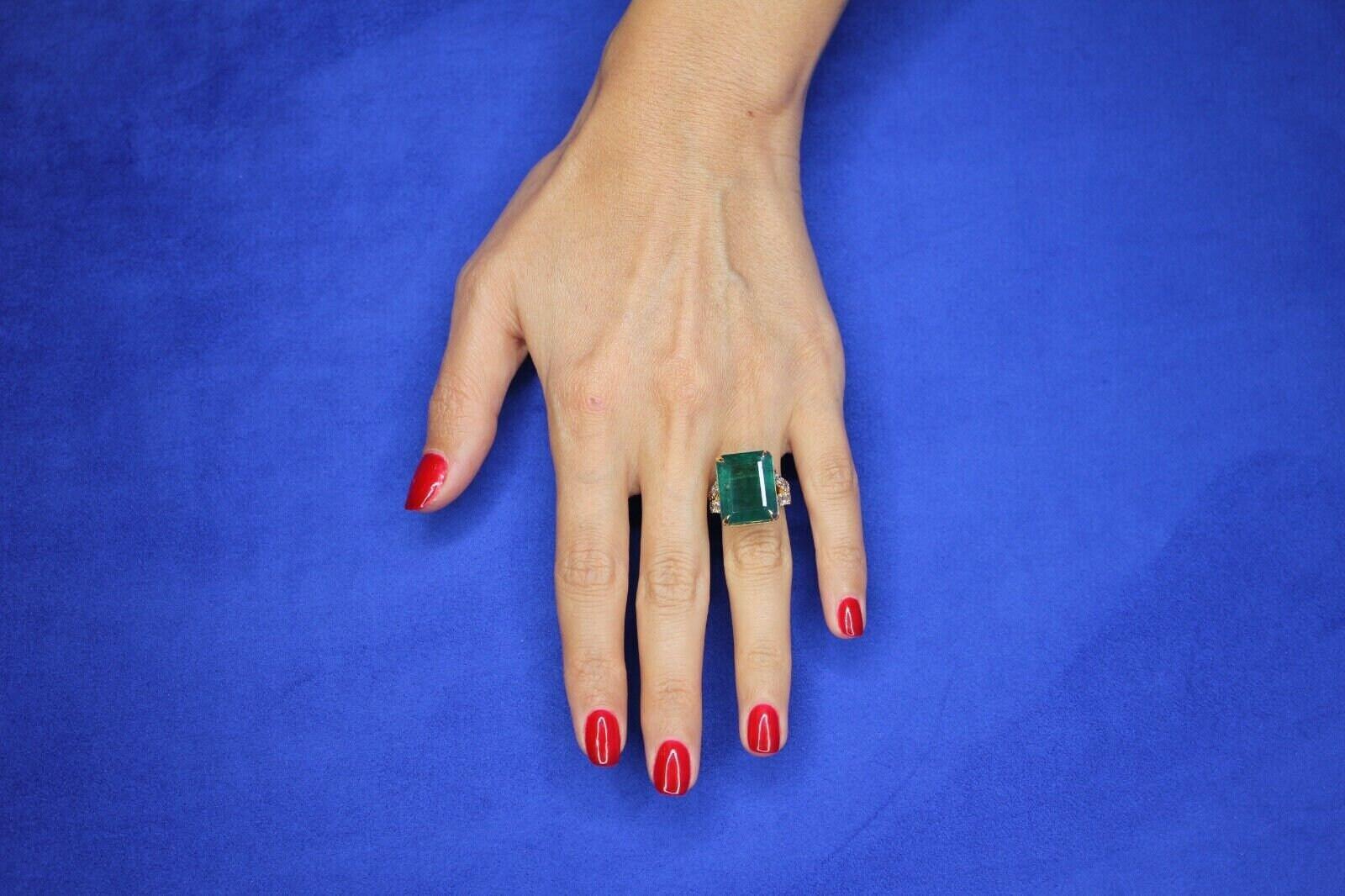 Fancy Vivid Green Emerald Shape Step Cut Emerald Diamond Cocktail Statement Uniq