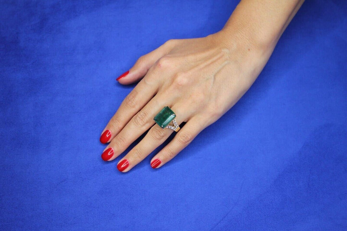 fancy vivid green emerald shape step cut emerald diamond cocktail statement uniq