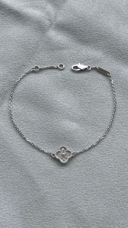 Van Cleef &amp; Arpels Sweet Alhambra Diamond Pave 1 Motif 18K White Gold Bracelet