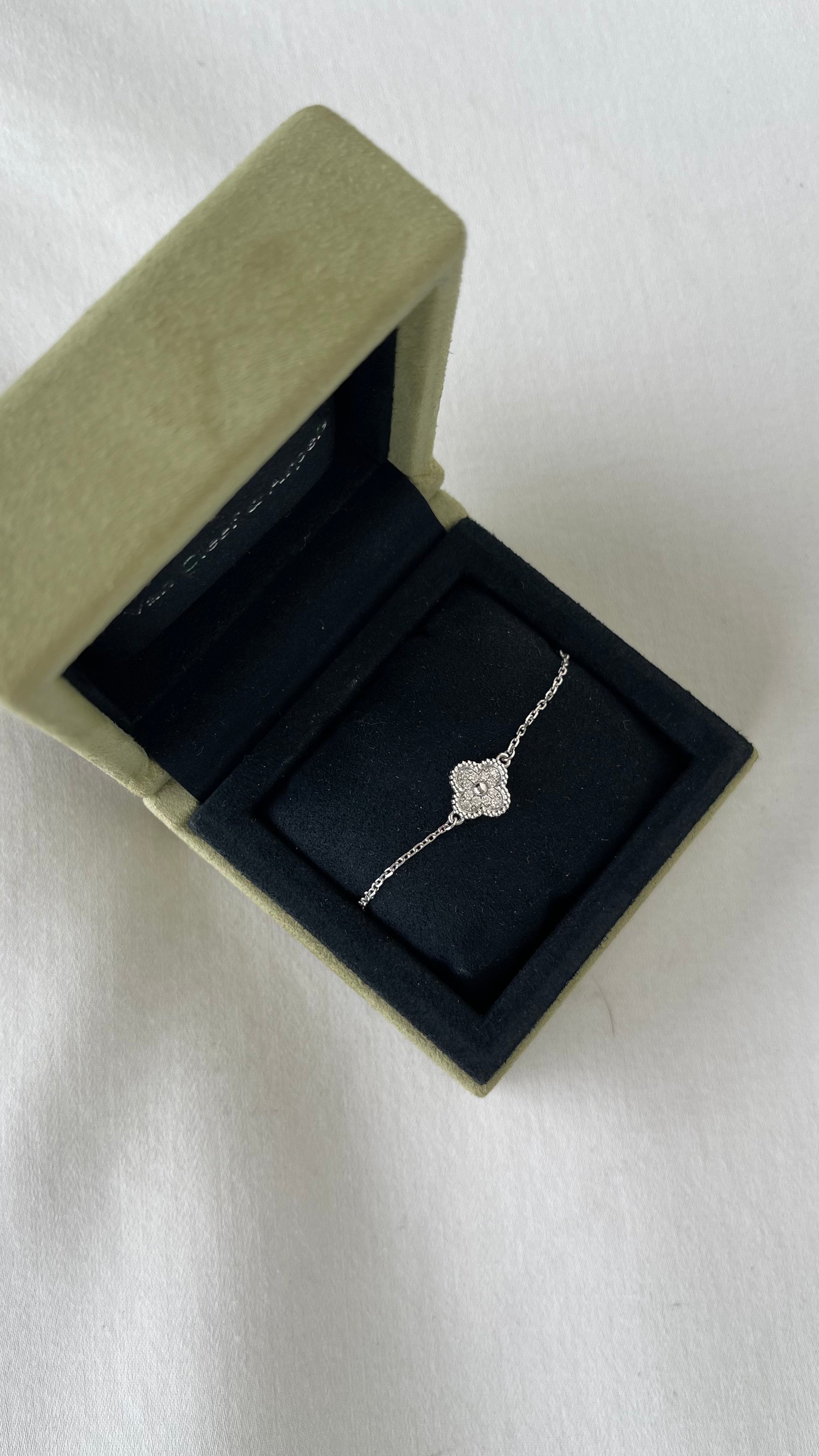 Van Cleef &amp; Arpels Sweet Alhambra Diamond Pave 1 Motif 18K White Gold Bracelet