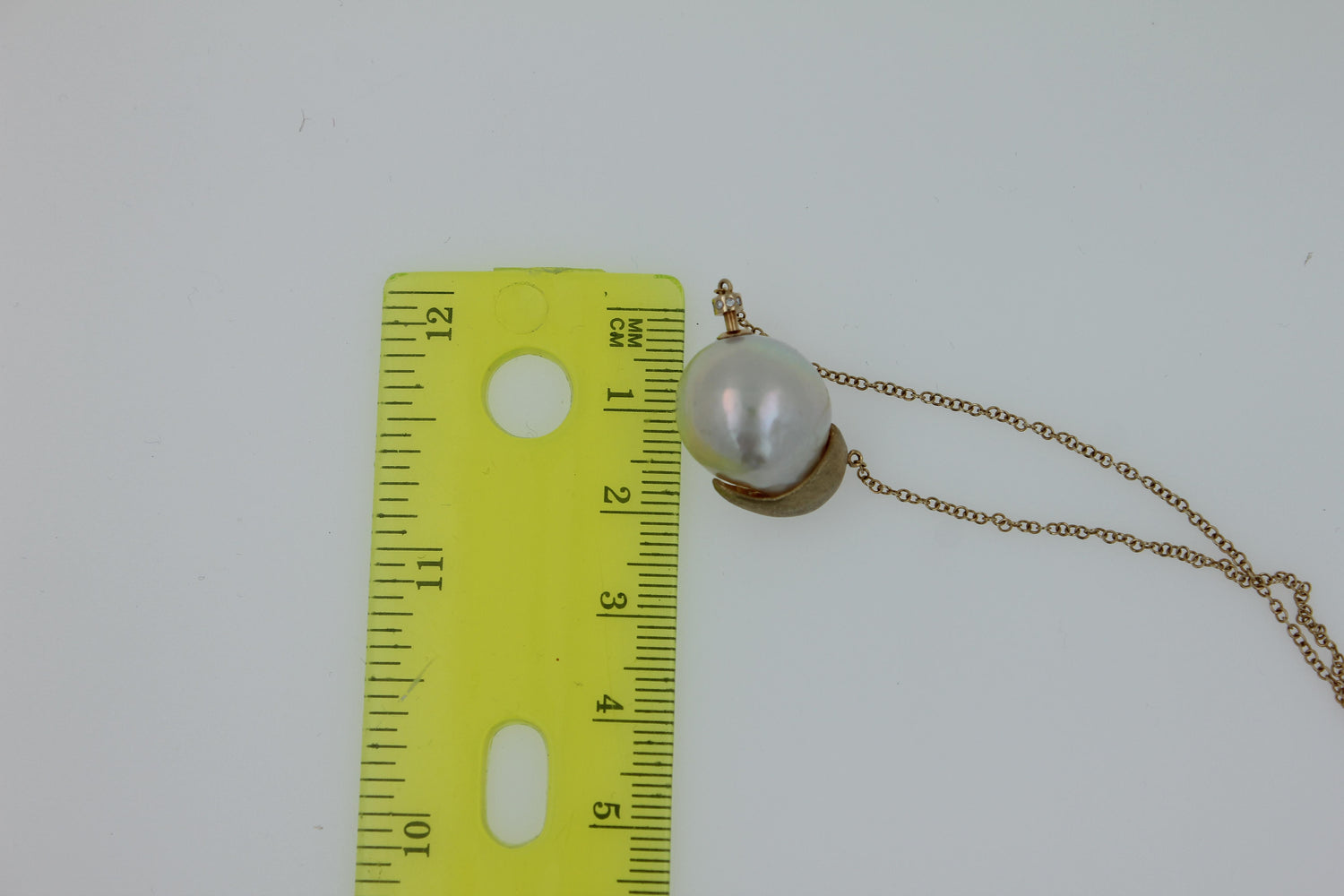 White South Sea Pearl Diamond 18K Gold Satin Brushed Gold Pendant Necklace