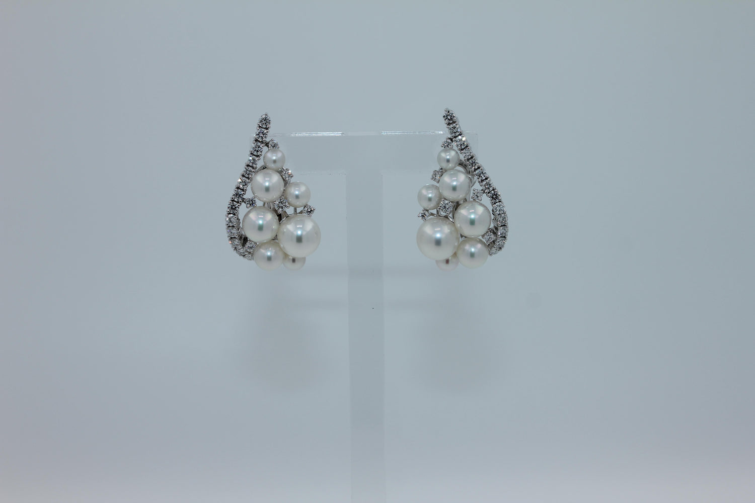 Japanese White Akoya Pearl 18K White Gold Luxury Grapes Crown Diamond Earrings