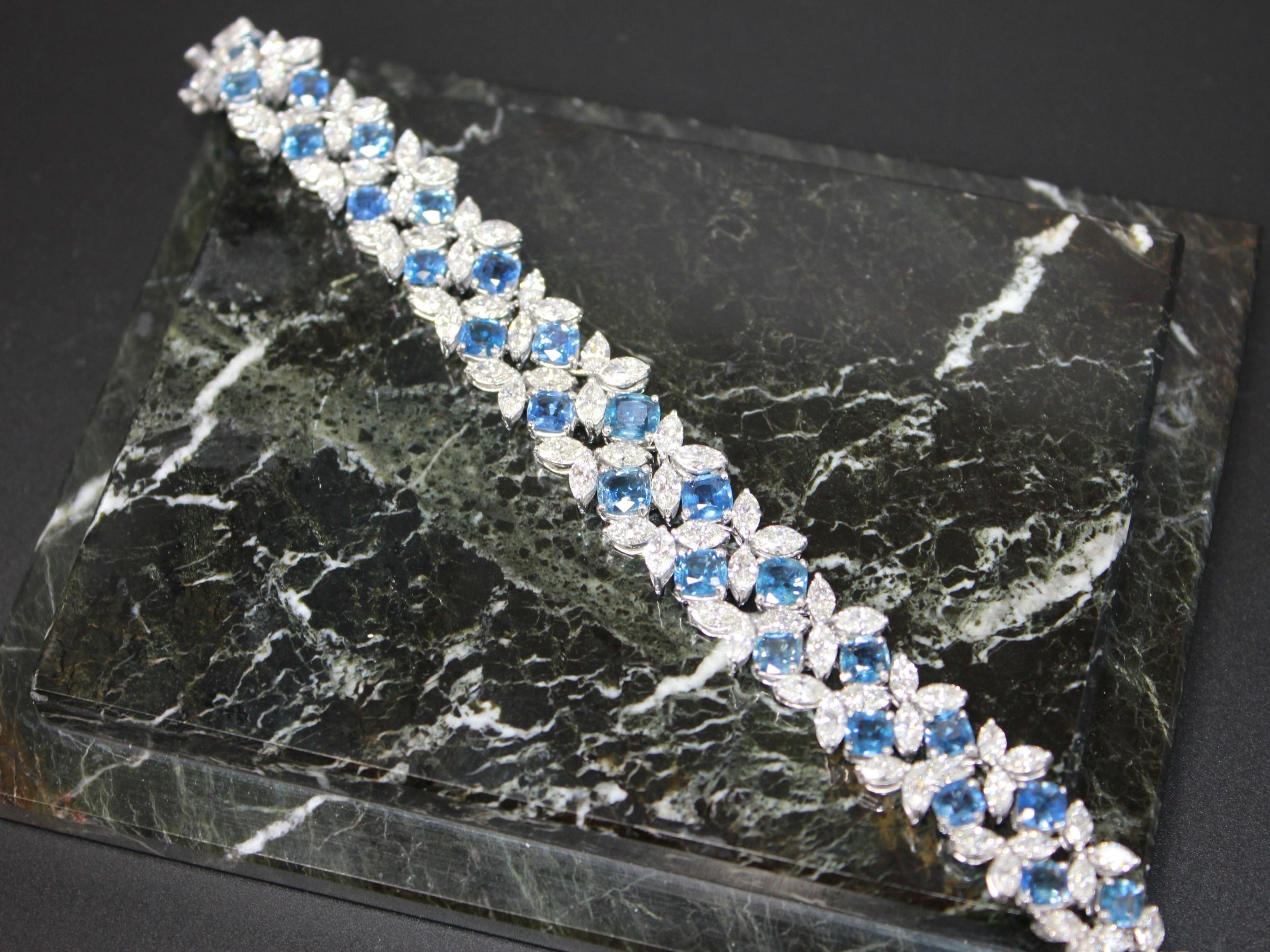 Multi Cushion Shape Blue Sapphire Diamond 18 Karat White Gold Tennis Bracelet