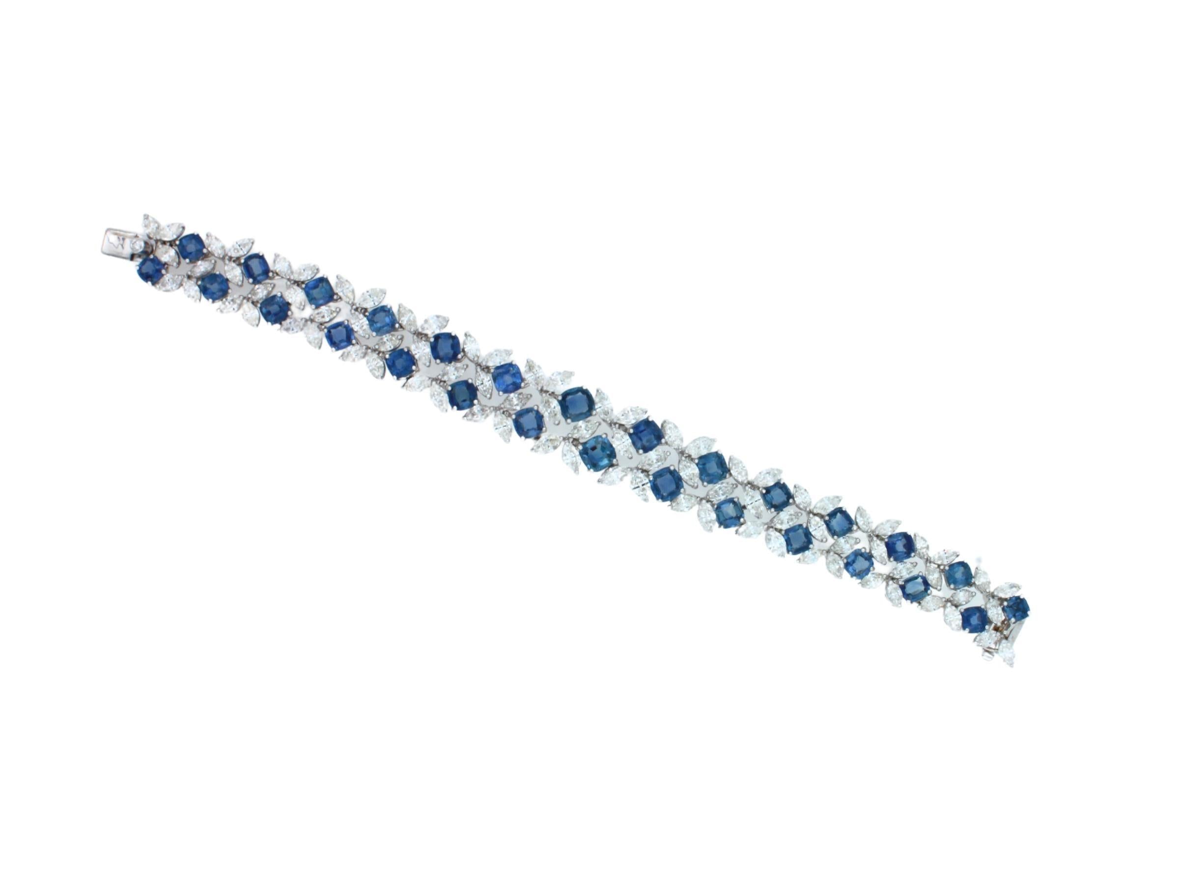 Multi Cushion Shape Blue Sapphire Diamond 18 Karat White Gold Tennis Bracelet