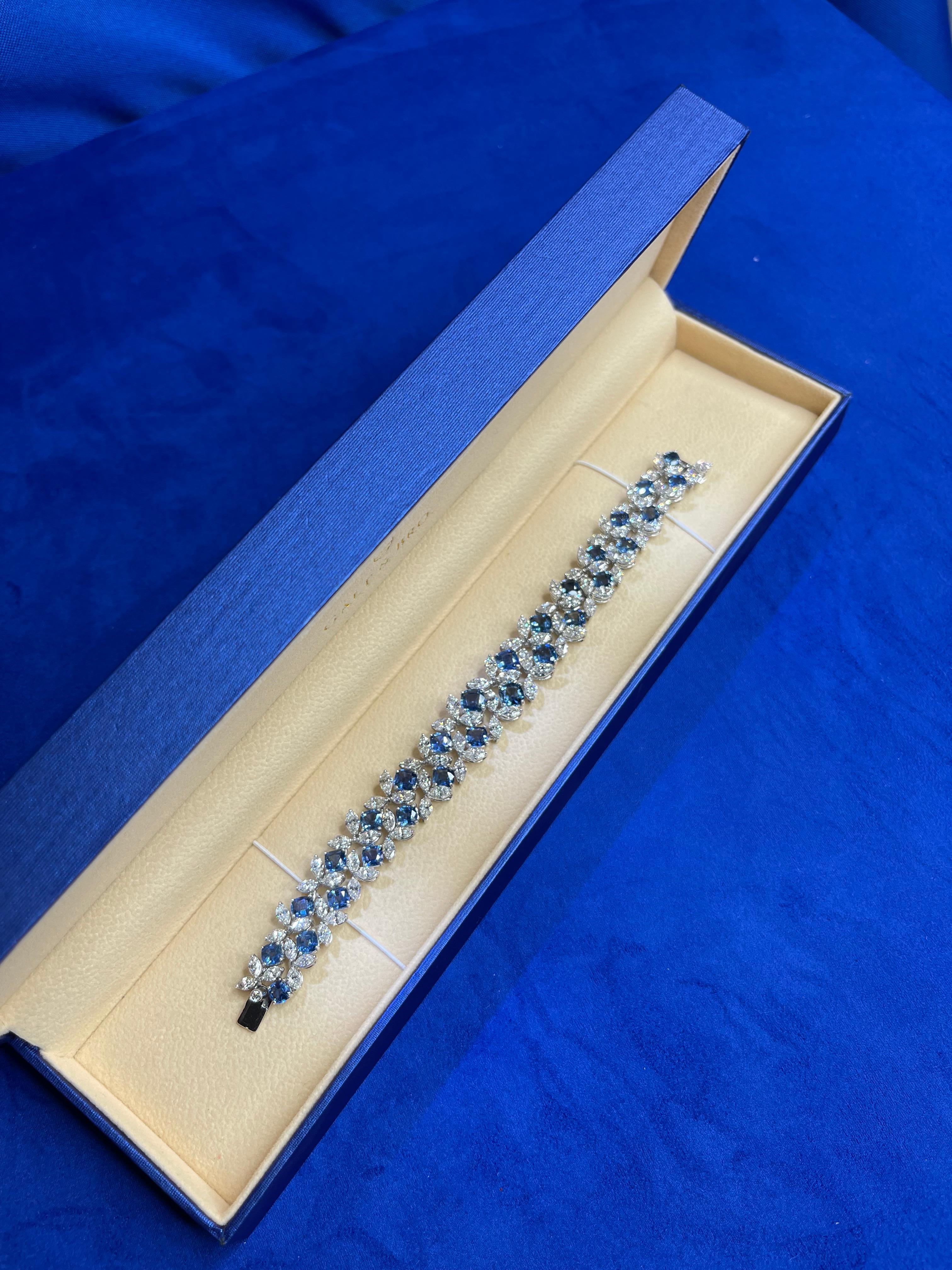 Multi Cushion Shape Blue Sapphire Diamond 18 Karat White Gold Tennis Bracelet