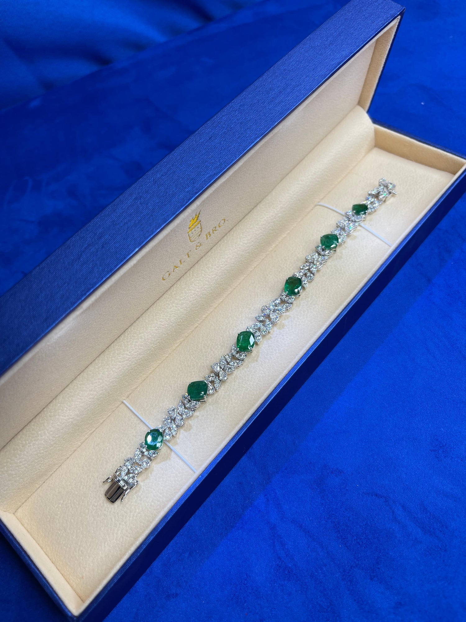 Multi Fancy Shape Green Emerald Diamond 18 Karat White Gold Tennis Bracelet