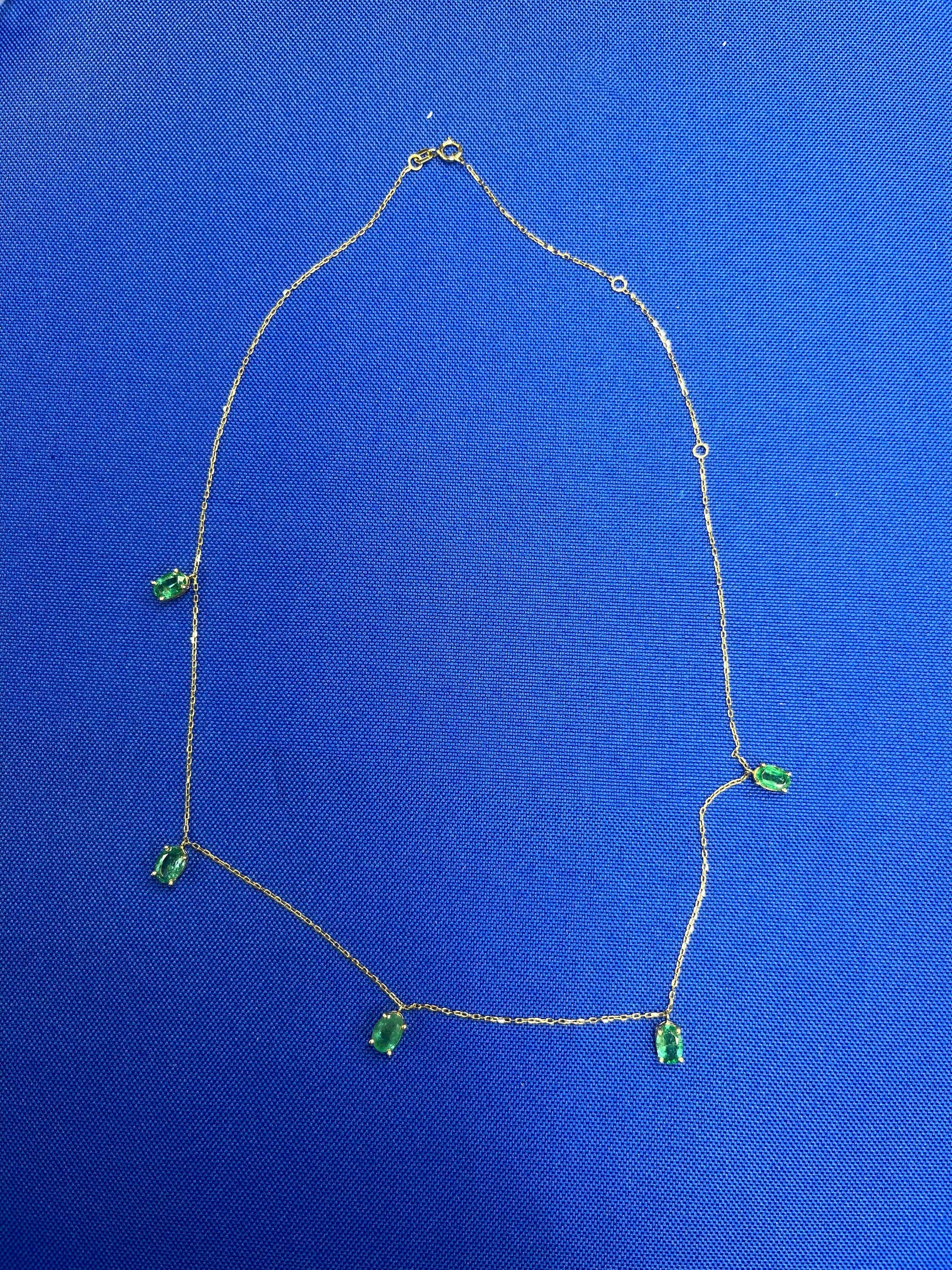 Multi Oval Shape Brilliant Cut Vivid Green Emeralds 14 Karat Yellow Gold Chain L