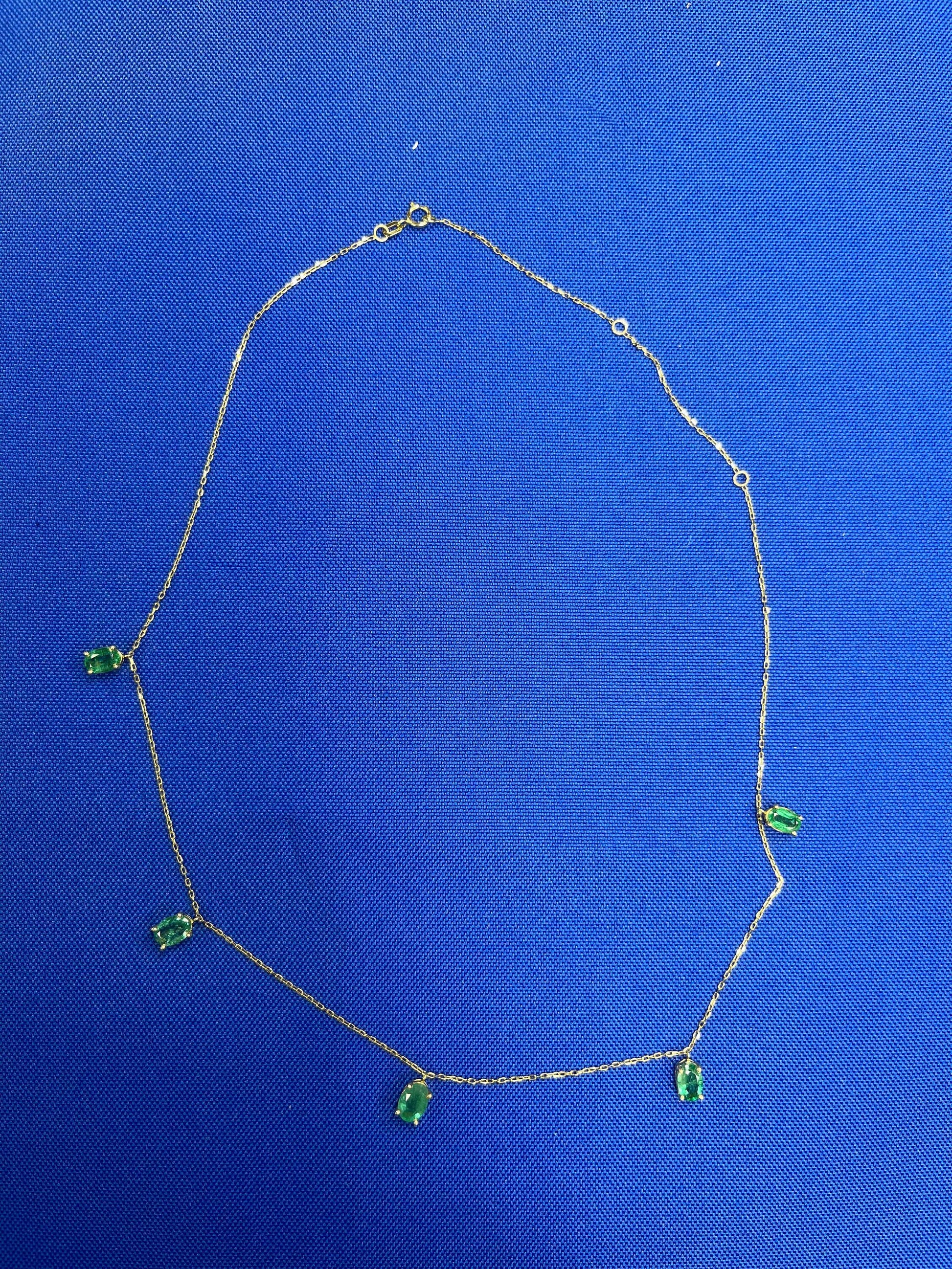 Multi Oval Shape Brilliant Cut Vivid Green Emeralds 14 Karat Yellow Gold Chain L