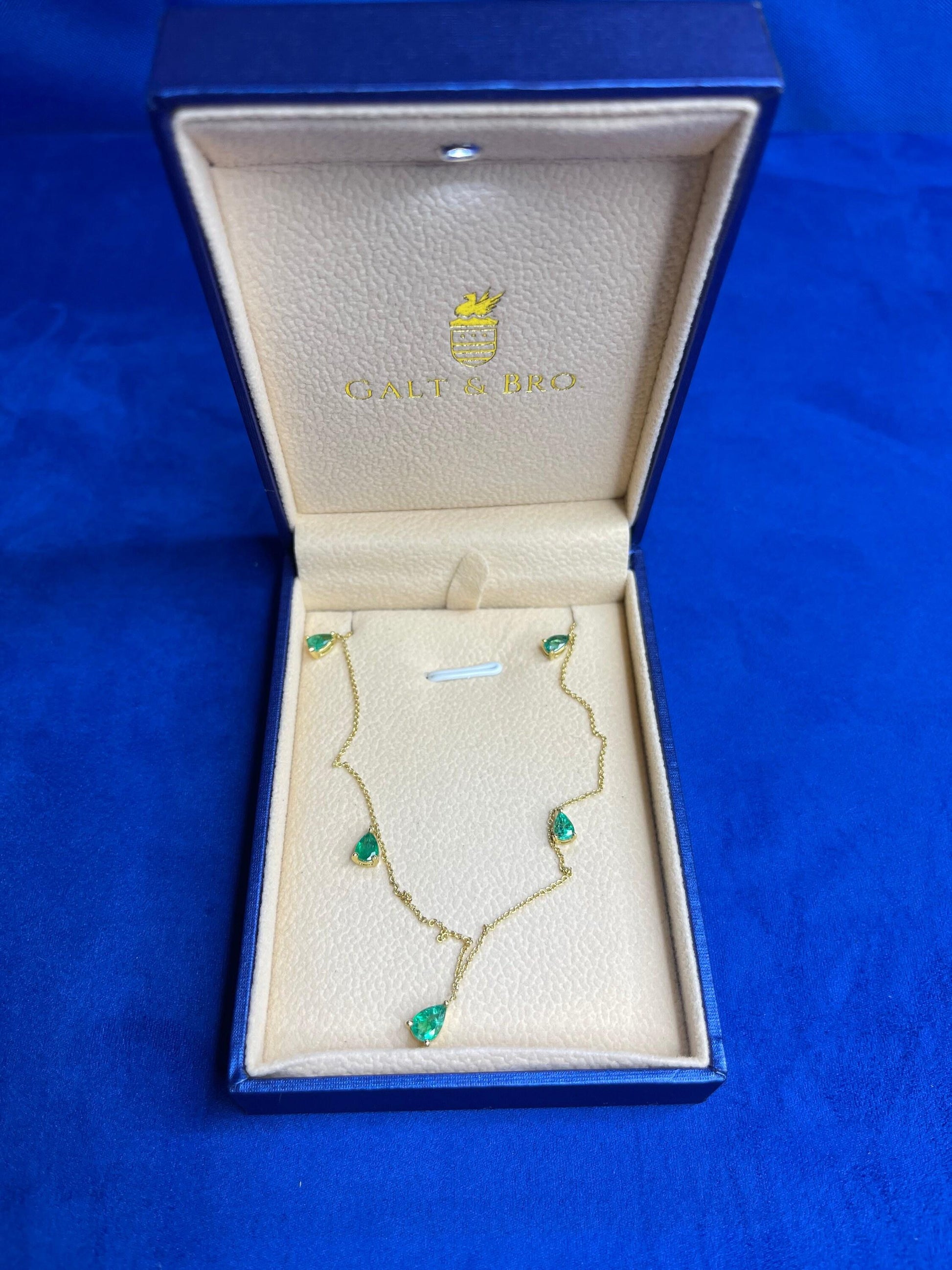 Multi Pear Water Drop Shape Brilliant Cut Vivid Green Emeralds 14 Karat Yellow G