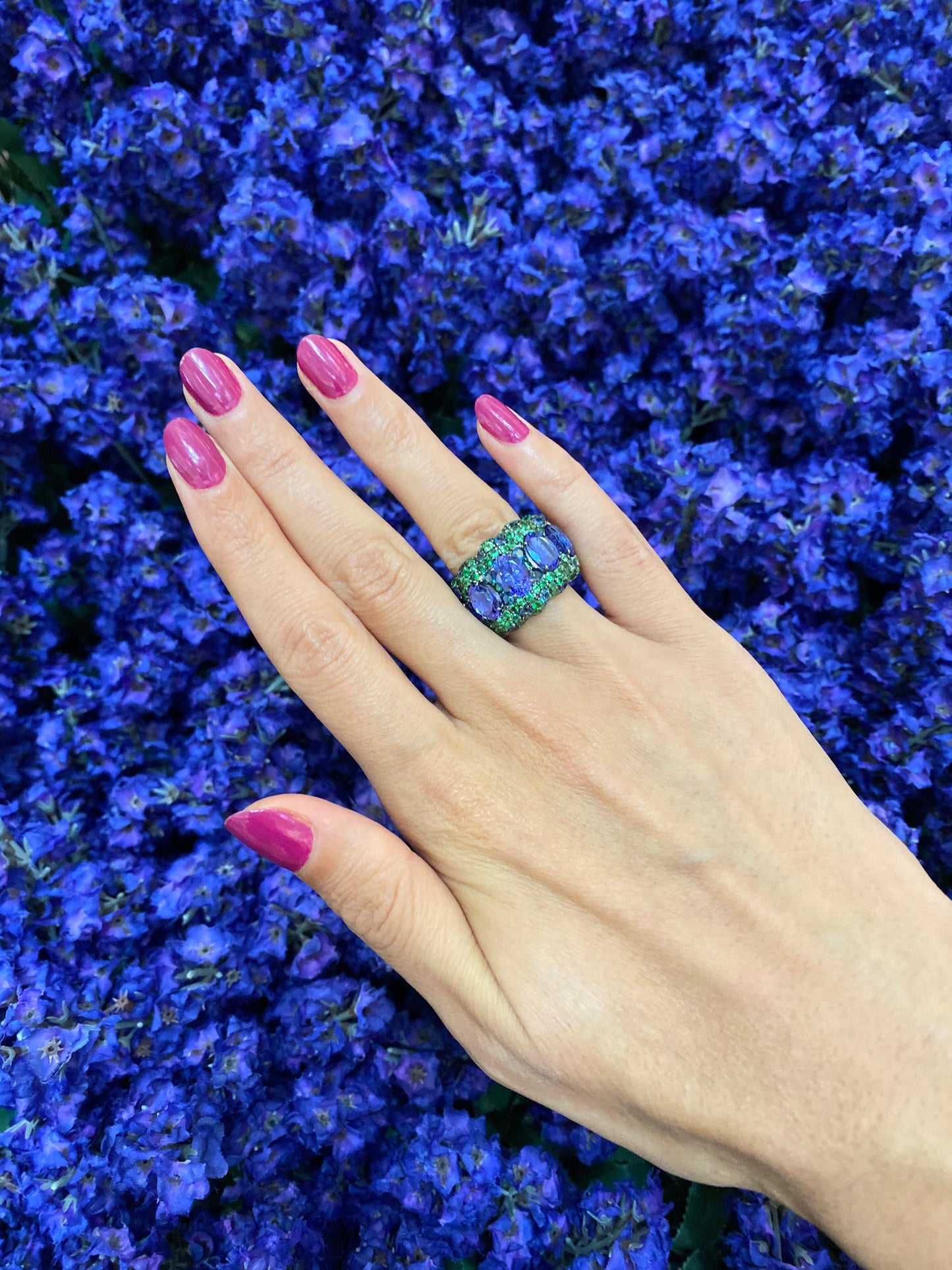 oval blue tanzanite green tsavorite sapphire pave dome 18 karat white gold ring