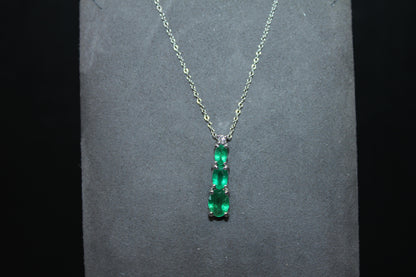Oval Shape Drop Shape Emerald Diamond 18 Karat White Gold Chain Pendant Necklace