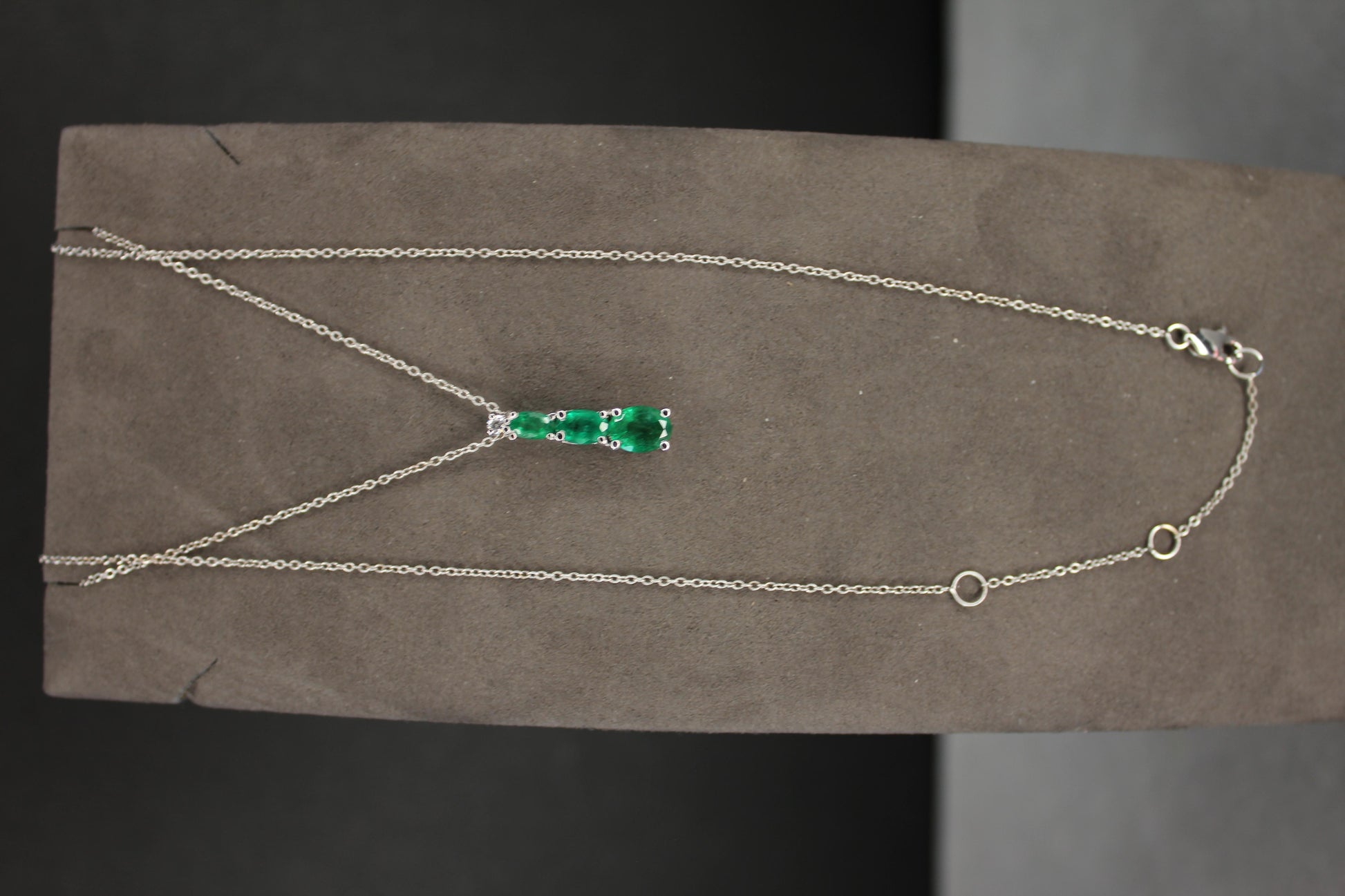 Oval Shape Drop Shape Emerald Diamond 18 Karat White Gold Chain Pendant Necklace