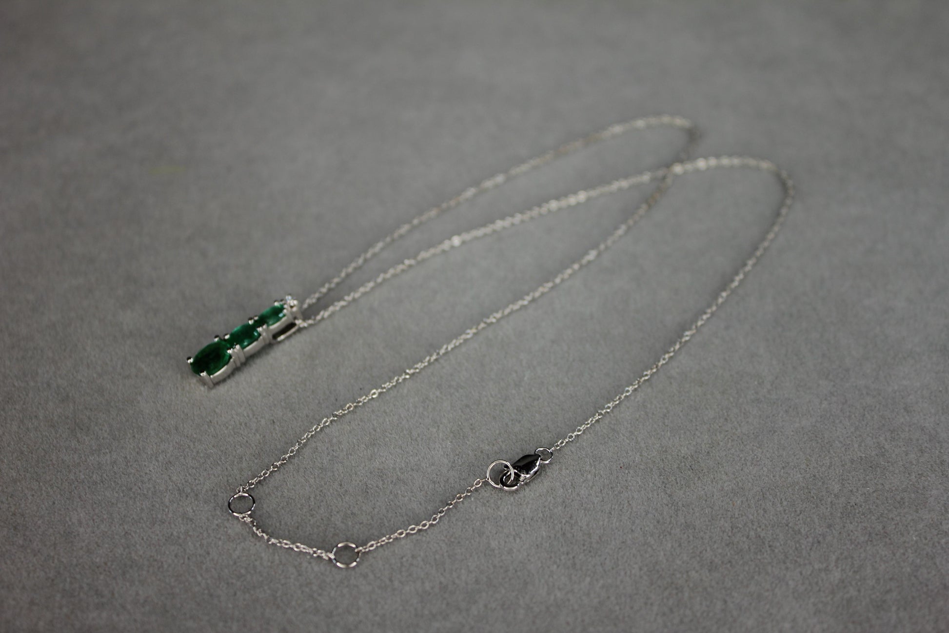Oval Shape Drop Shape Emerald Diamond 18 Karat White Gold Chain Pendant Necklace