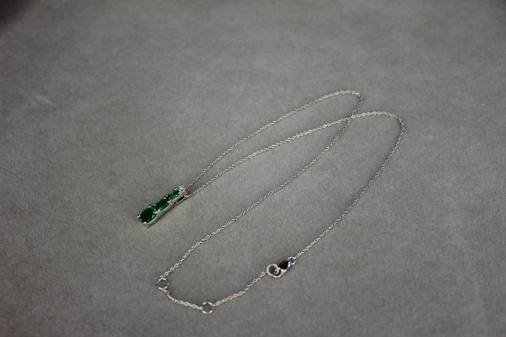 Oval Shape Drop Shape Emerald Diamond 18 Karat White Gold Chain Pendant Necklace