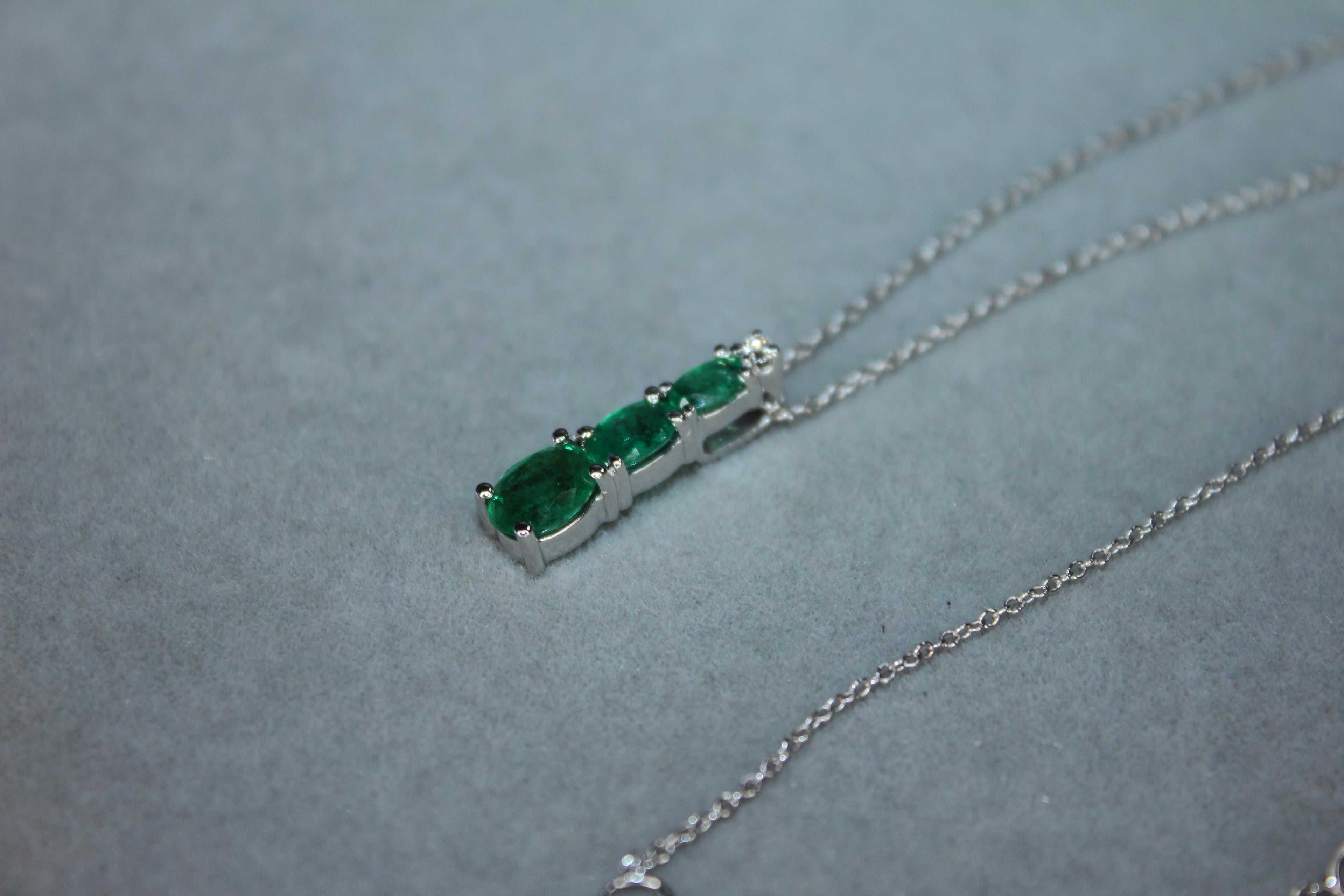 Oval Shape Drop Shape Emerald Diamond 18 Karat White Gold Chain Pendant Necklace