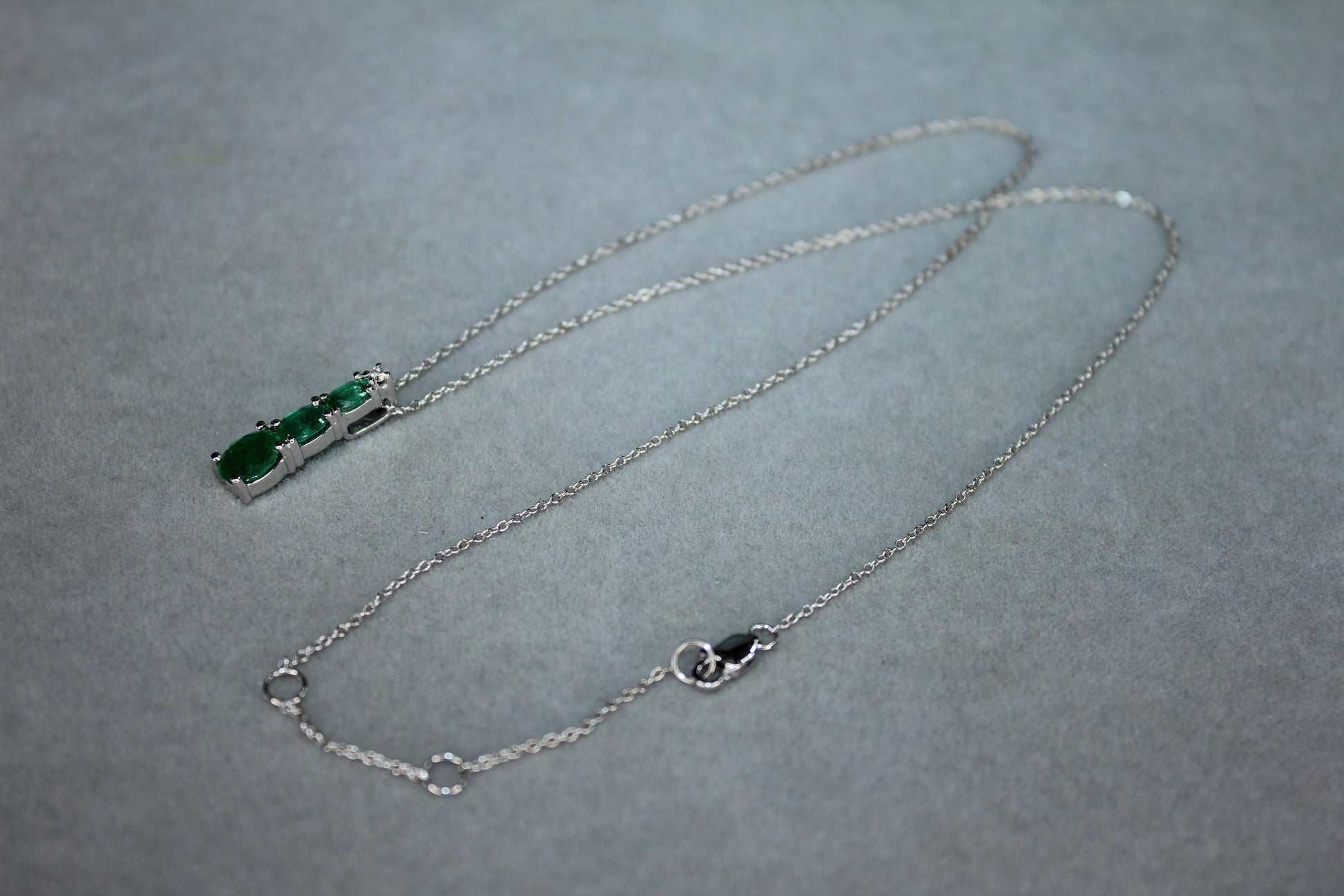 Oval Shape Drop Shape Emerald Diamond 18 Karat White Gold Chain Pendant Necklace