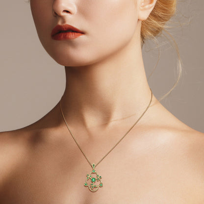 Green Emerald Vintage Style Floral &amp; Leaves Yellow Gold Pendant
