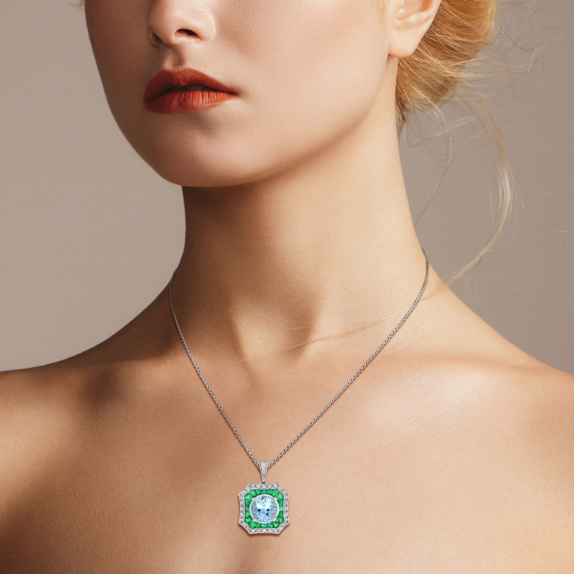 Round Brilliant Cut Blue Aquamarine Emerald Art Deco Style White Gold Pendant