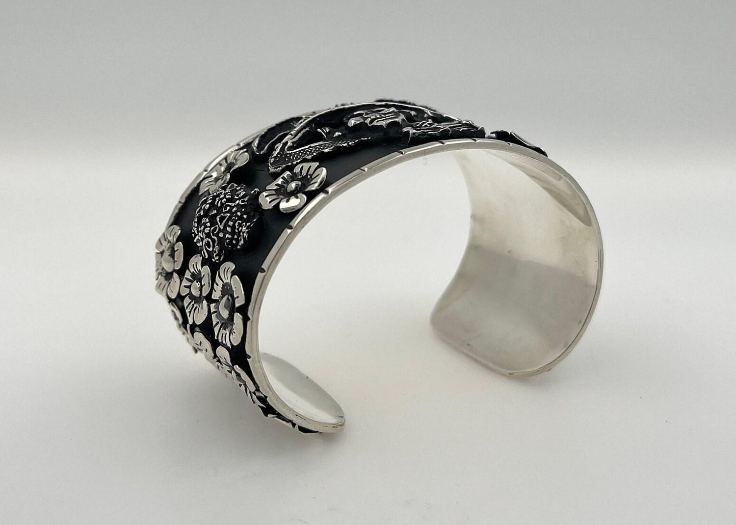 Pirate Flower Black Goth Art Hardy 925 Sterling Silver Wide Chunky Black Cuff Ba