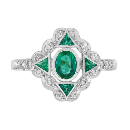 Oval Shape Green Emerald &amp; Diamond Vintage Art Deco Style White Gold Ring