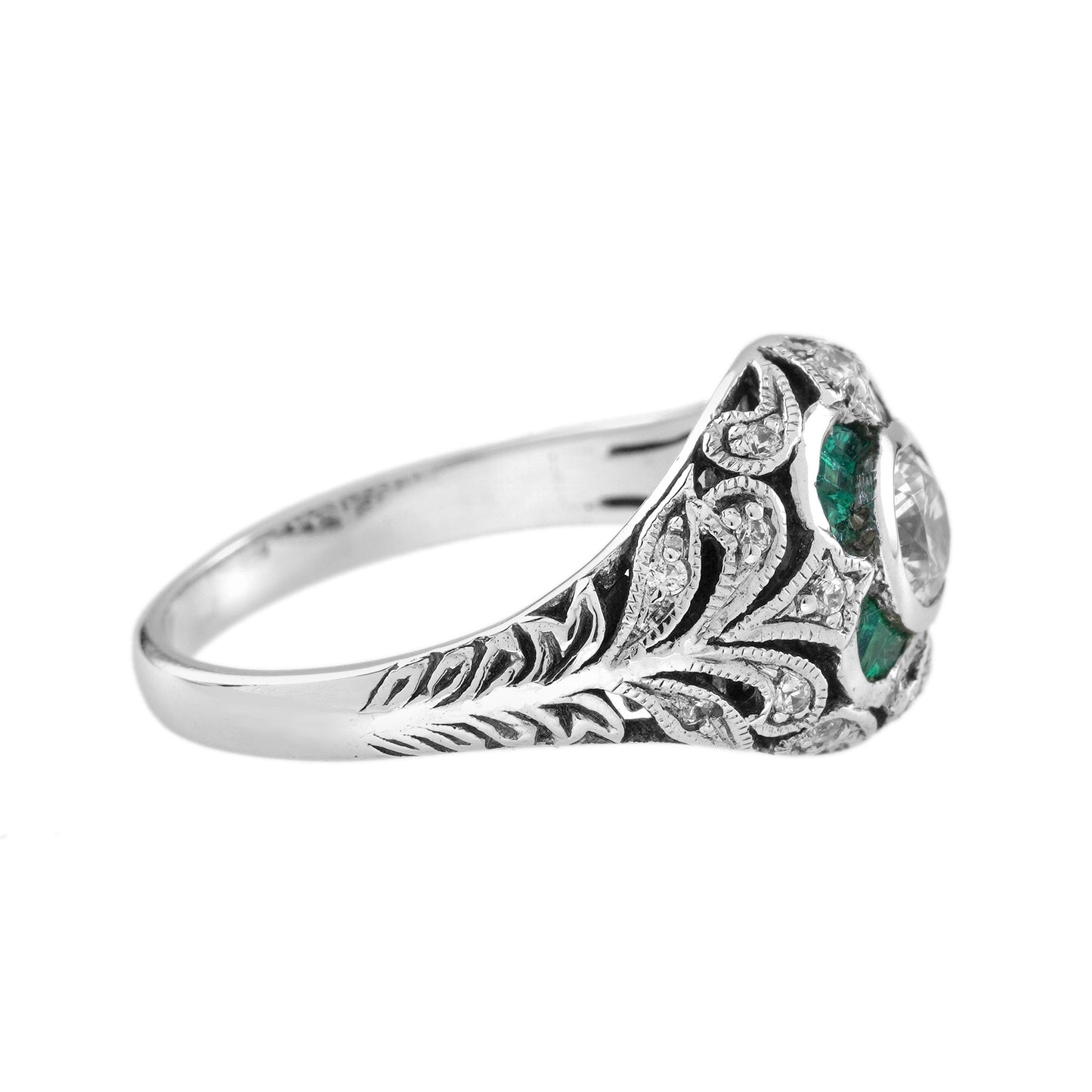 round diamond & emerald edwardian style floral engraved 14k white gold ring