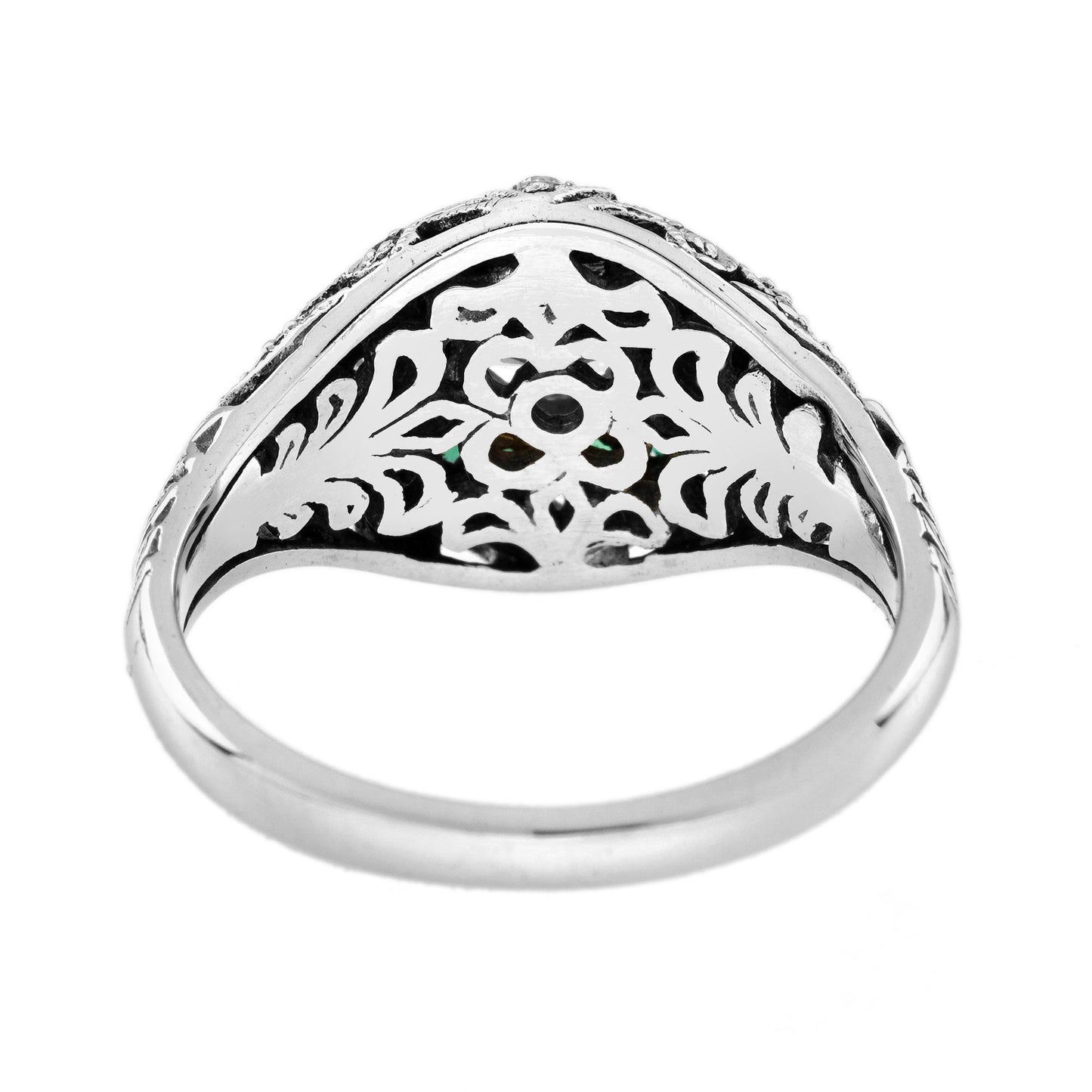round diamond & emerald edwardian style floral engraved 14k white gold ring
