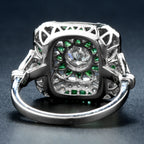 2.77 карат өлшемді Art Deco стиліндегі жасыл изумруд және гауһар тасты платина сақинасы