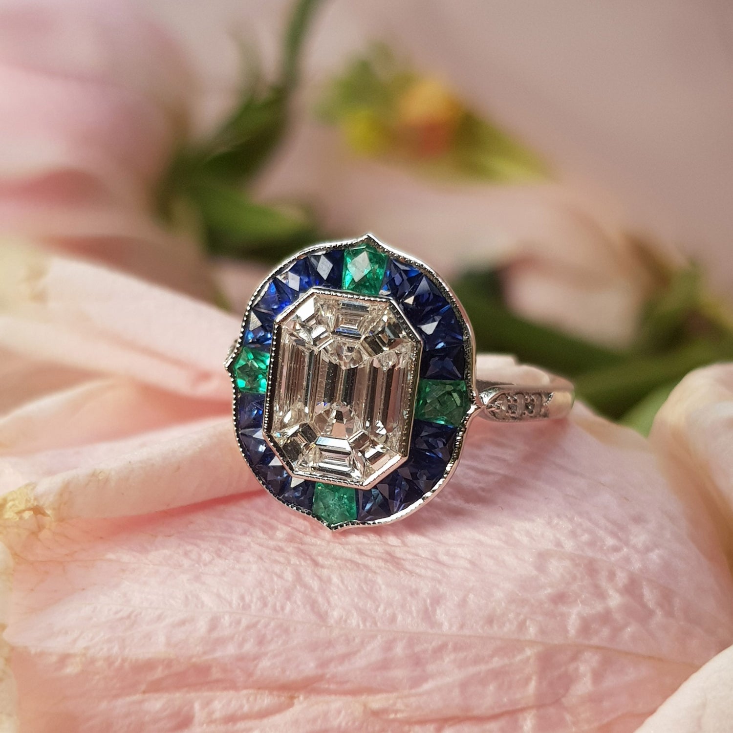 Illusion Setting Diamond &amp; Blue Sapphire Emerald Art Deco Style White Gold Ring
