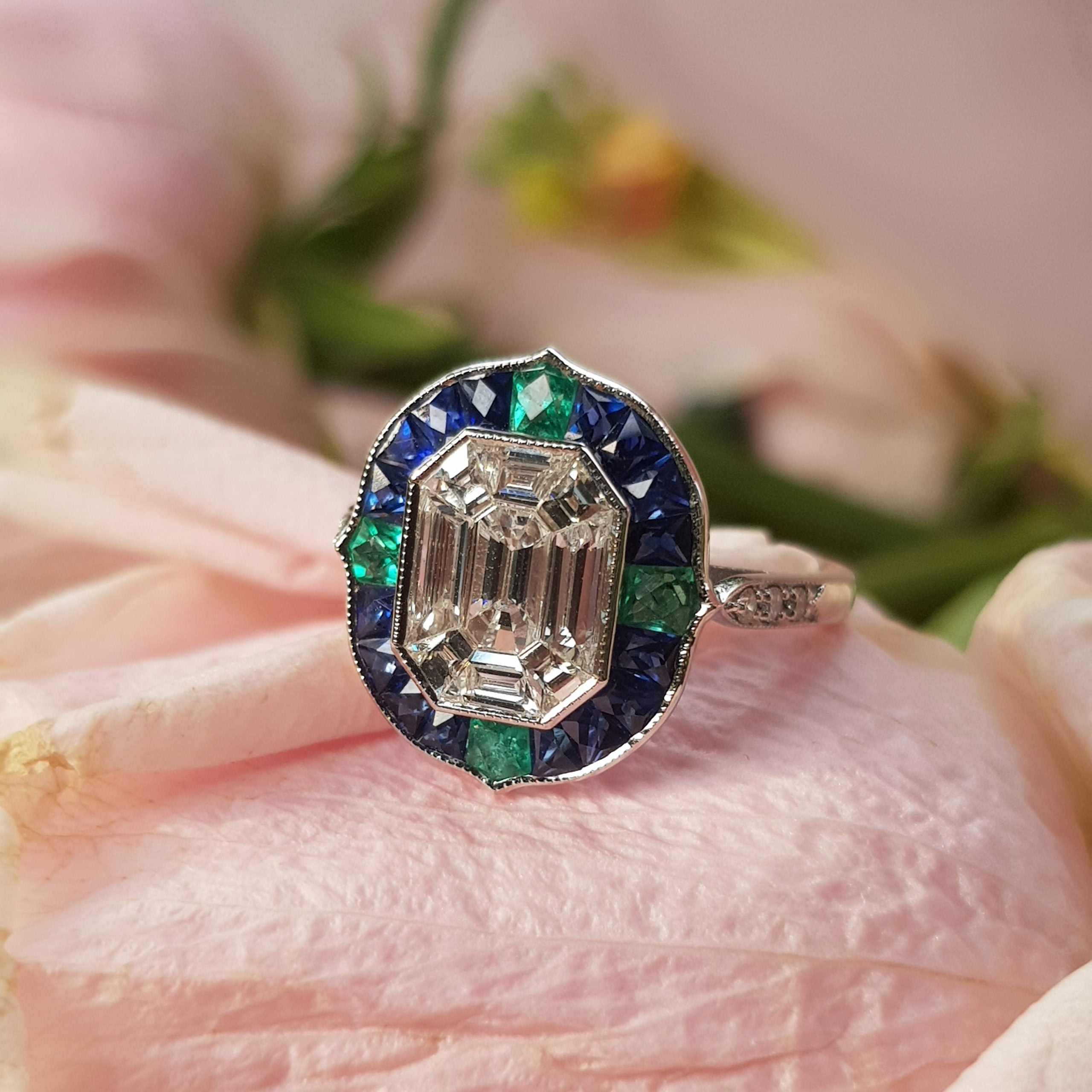 Illusion Setting Diamond &amp; Blue Sapphire Emerald Art Deco Style White Gold Ring