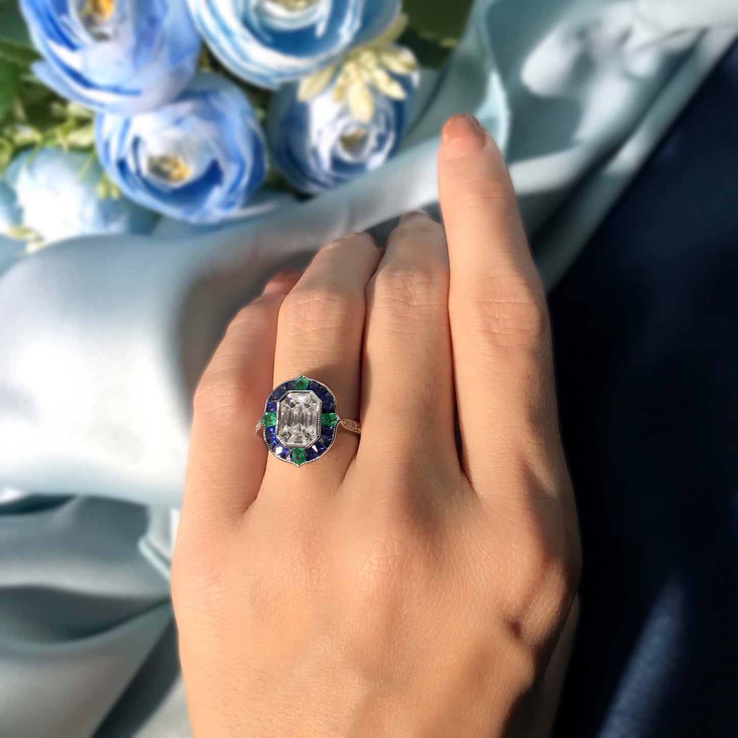 illusion setting diamond & blue sapphire emerald art deco style white gold ring