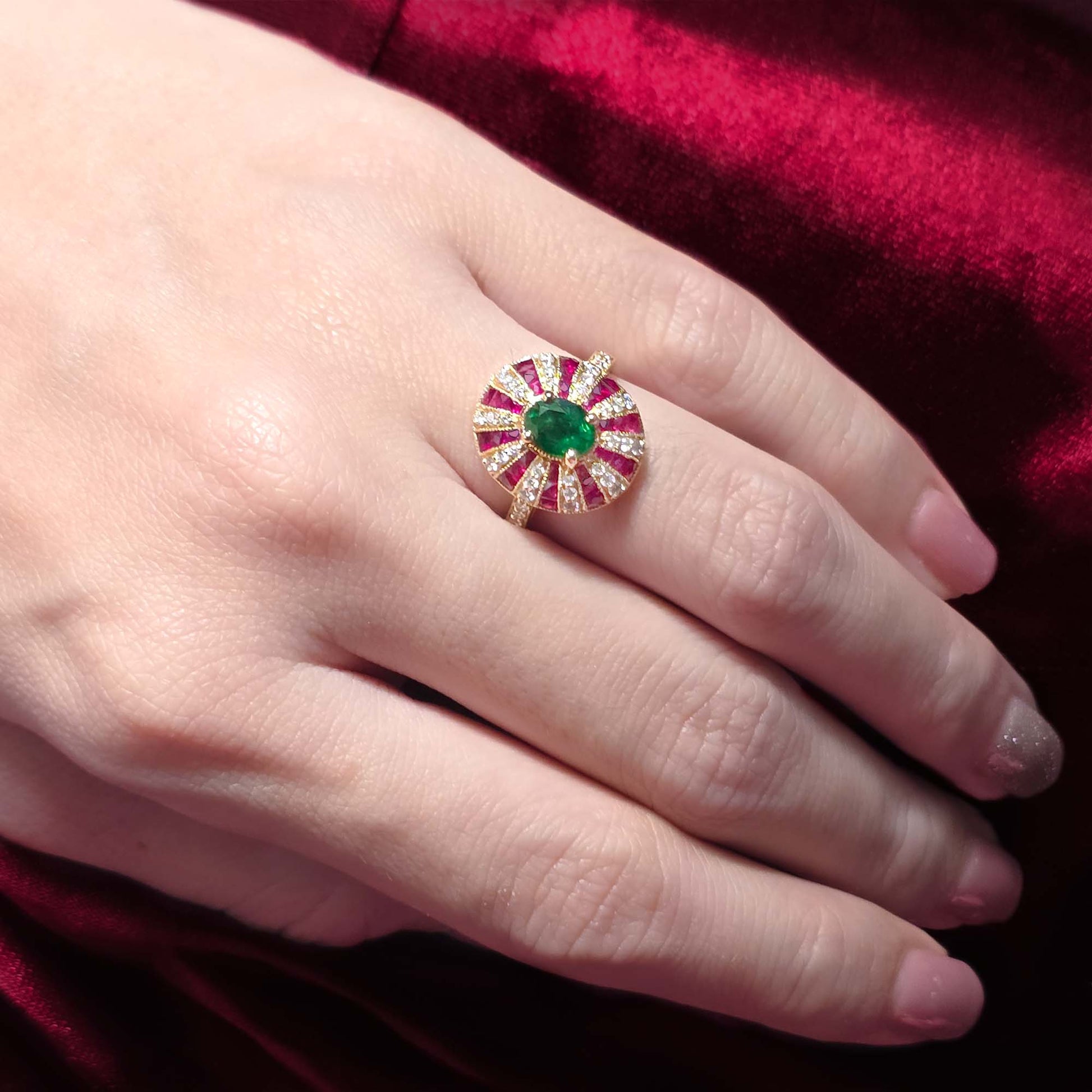 Green Emerald & Red Ruby Diamond Art Deco Style 18 Yellow Gold Ring