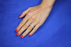 Round Shape Brilliant Cut Silvery Grey Warm Diamonds Classic Line Anniversary We