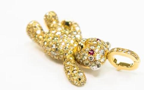fancy diamond & ruby 18k yellow gold teddy bear pendant necklace