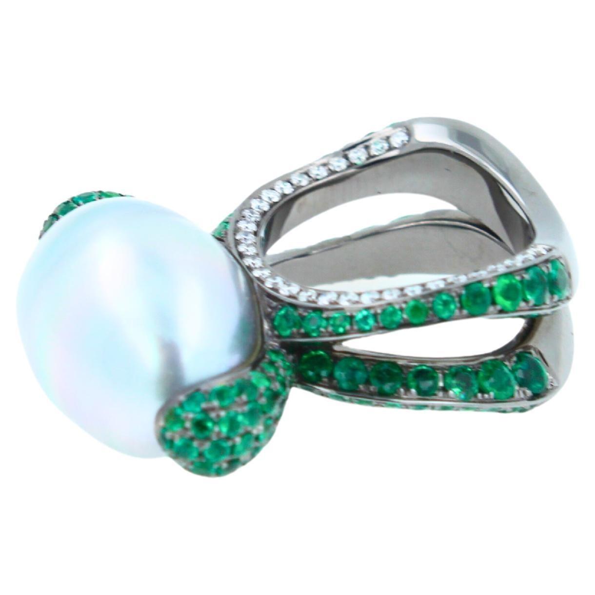 Silvery White Iridescent South Sea Pearl Emerald Diamond Sapphire 18k Gold Ring