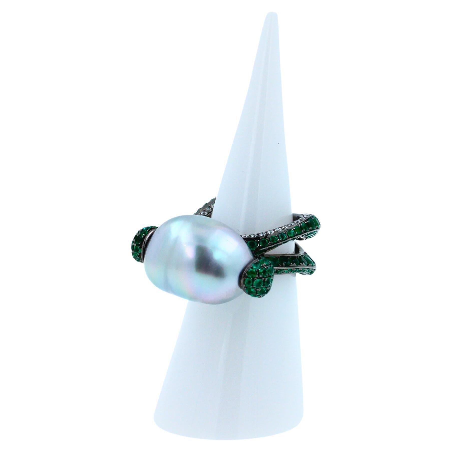 Silvery White Iridescent South Sea Pearl Emerald Diamond Sapphire 18k Gold Ring