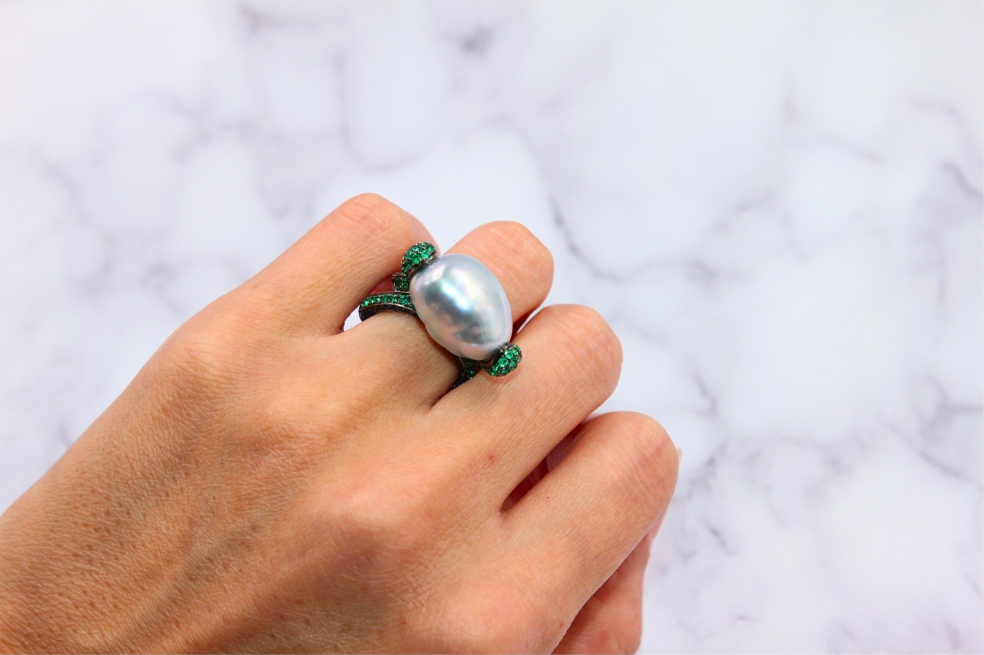 Silvery White Iridescent South Sea Pearl Emerald Diamond Sapphire 18k Gold Ring