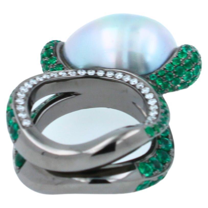 Silvery White Iridescent South Sea Pearl Emerald Diamond Sapphire 18k Gold Ring