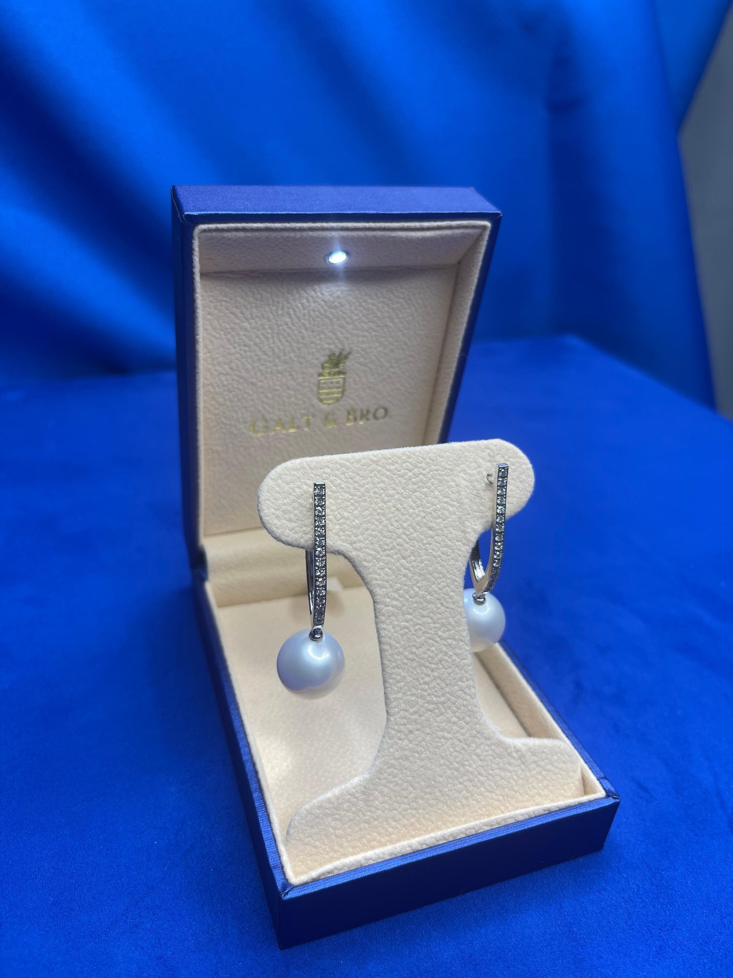 South Sea White Pearl Diamond 18 Karat White Gold Hinge Line Drop Hoop Earrings