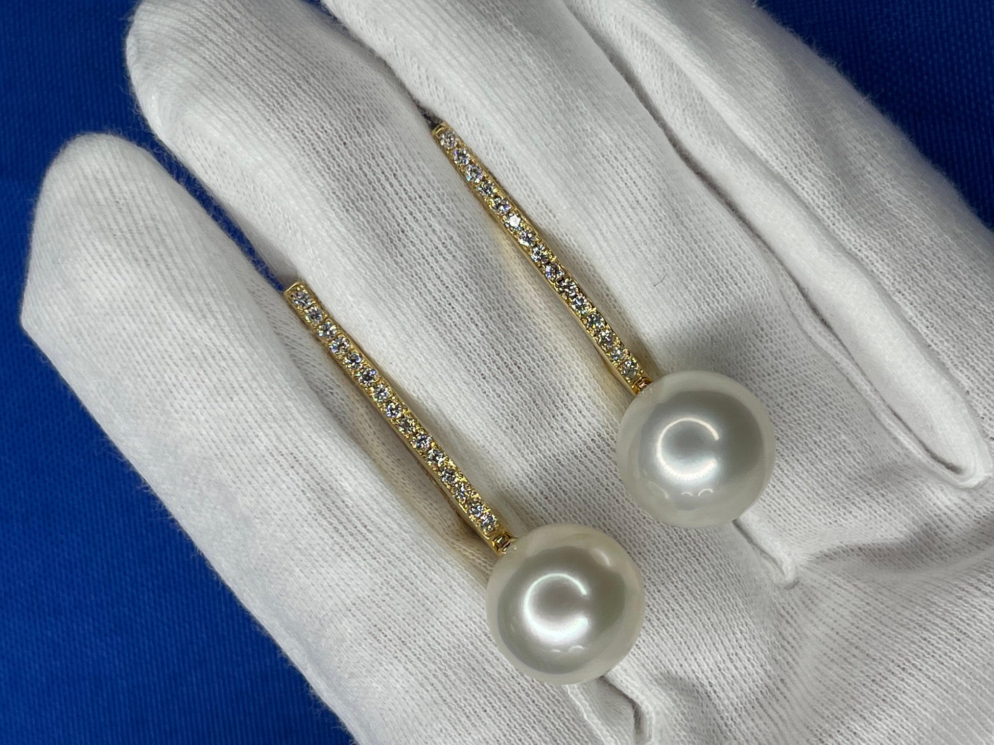 South Sea White Pearl Diamond 18 Karat Yellow Gold Hinge Line Drop Hoop Earrings